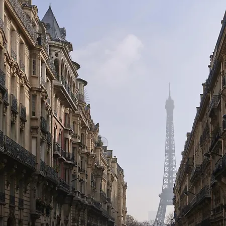 Plaza Tour Eiffel