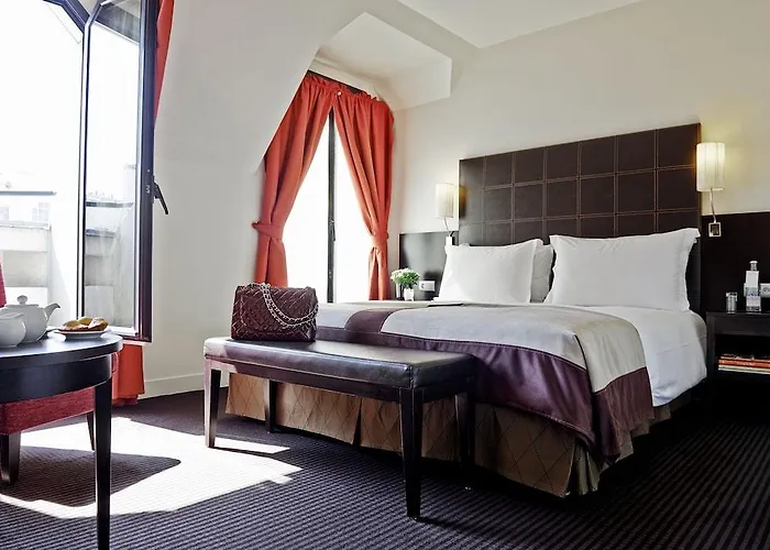 Hotel Plaza Tour Eiffel Paris