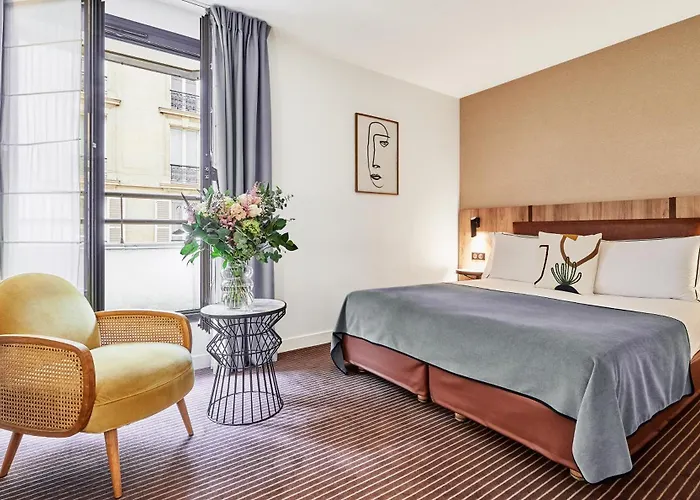 Hotel Plaza Tour Eiffel Paris