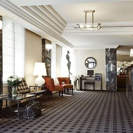Hotel Plaza Tour Eiffel 4*