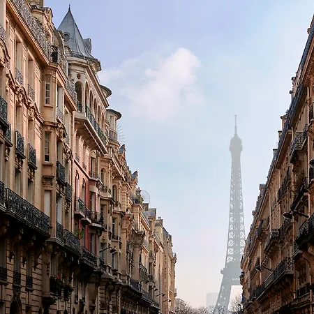 Plaza Tour Eiffel
