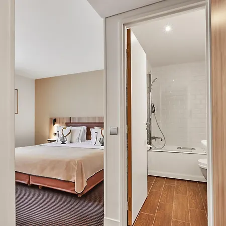Plaza Tour Eiffel Otel