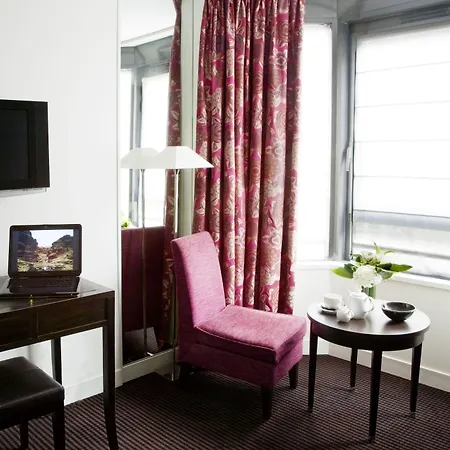 Hotell Plaza Tour Eiffel Paris