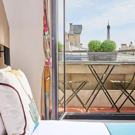 Plaza Tour Eiffel Hotell Paris