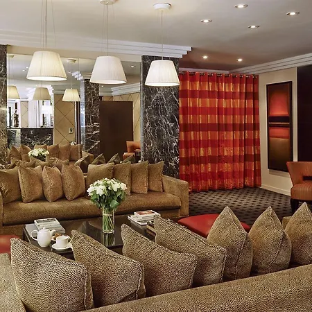 Otel Plaza Tour Eiffel 4*