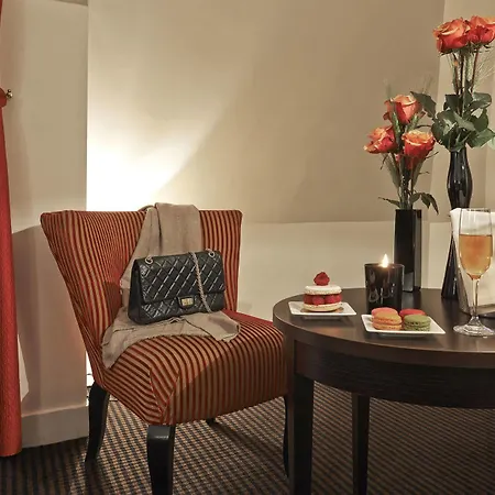 Plaza Tour Eiffel Hotell