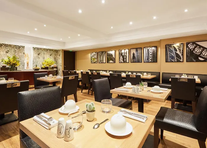 Plaza Tour Eiffel París