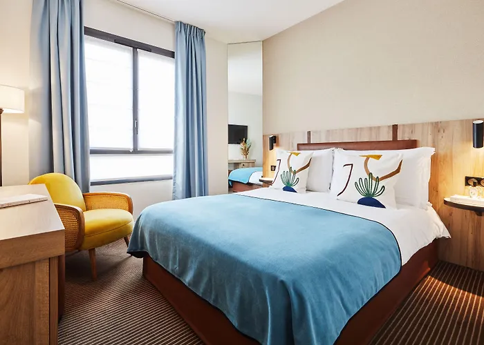 Hotel Plaza Tour Eiffel