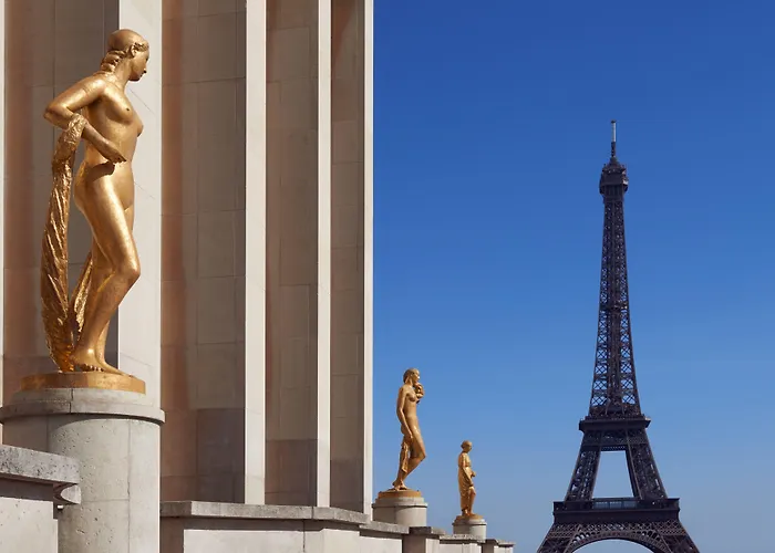 Plaza Tour Eiffel 4*