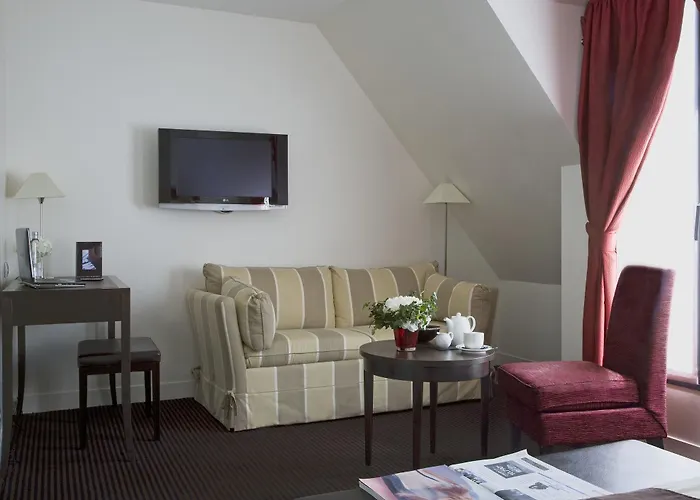 Hotel Plaza Tour Eiffel