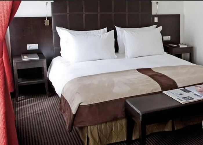 Plaza Tour Eiffel Hotel Paris