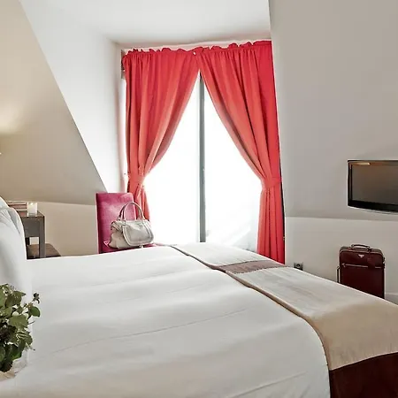 Plaza Tour Eiffel 4* Párizs