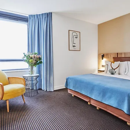 Plaza Tour Eiffel 4*