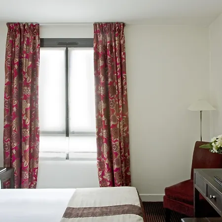 Plaza Tour Eiffel Hotel Paříž