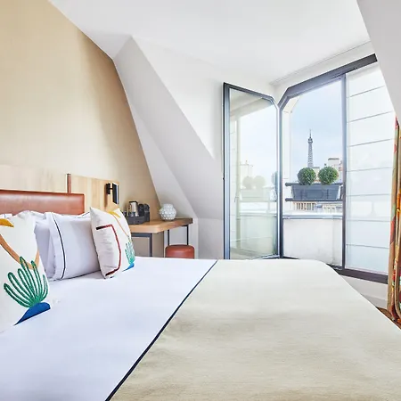 Szálloda Plaza Tour Eiffel 4*