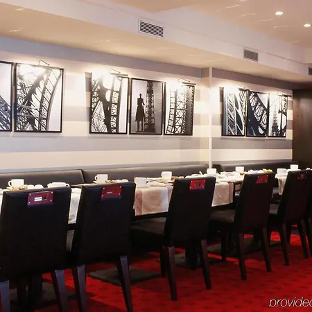 بلازا برج إيفل 4* باريس